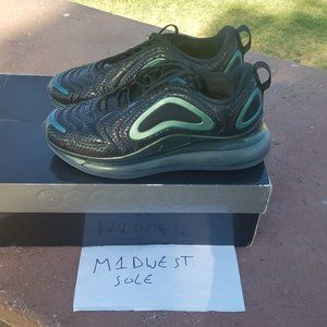 Nike Shoes Running Air Max 720 Boys Athletic Black AQ3196-003 Size 7Y